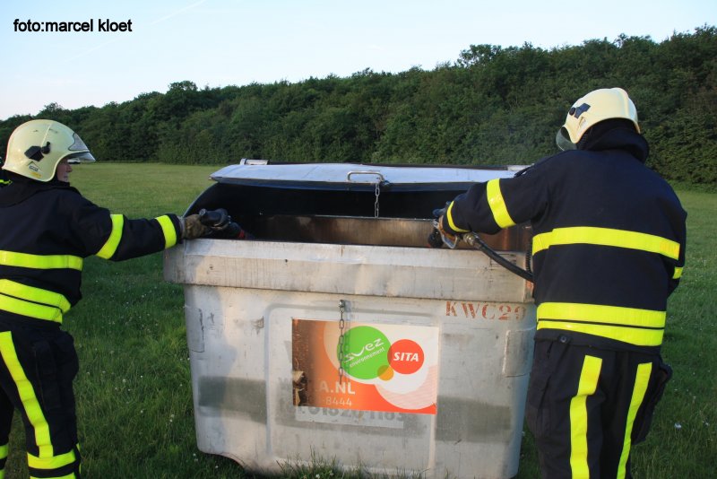 containerbrand muidenweg de piet 27-6-2010 008.JPG